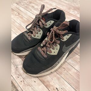 Nike Black and Gray Women's Shoes